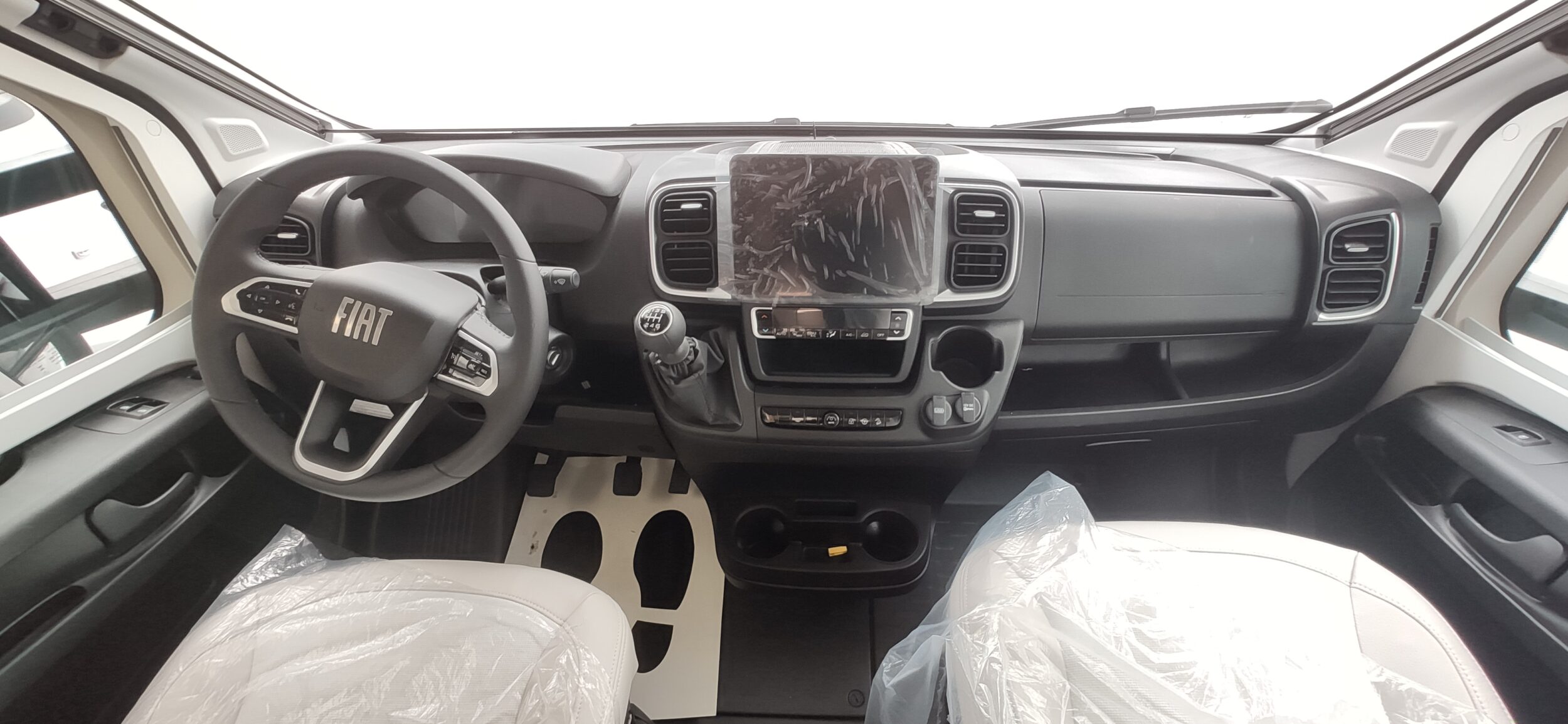 Adria Coral XL 660 SL 60Y Italian Edition