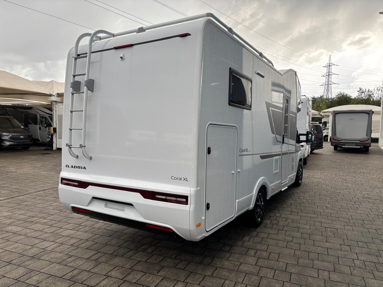 Adria Coral XL 660 SL 60Y Italian Edition