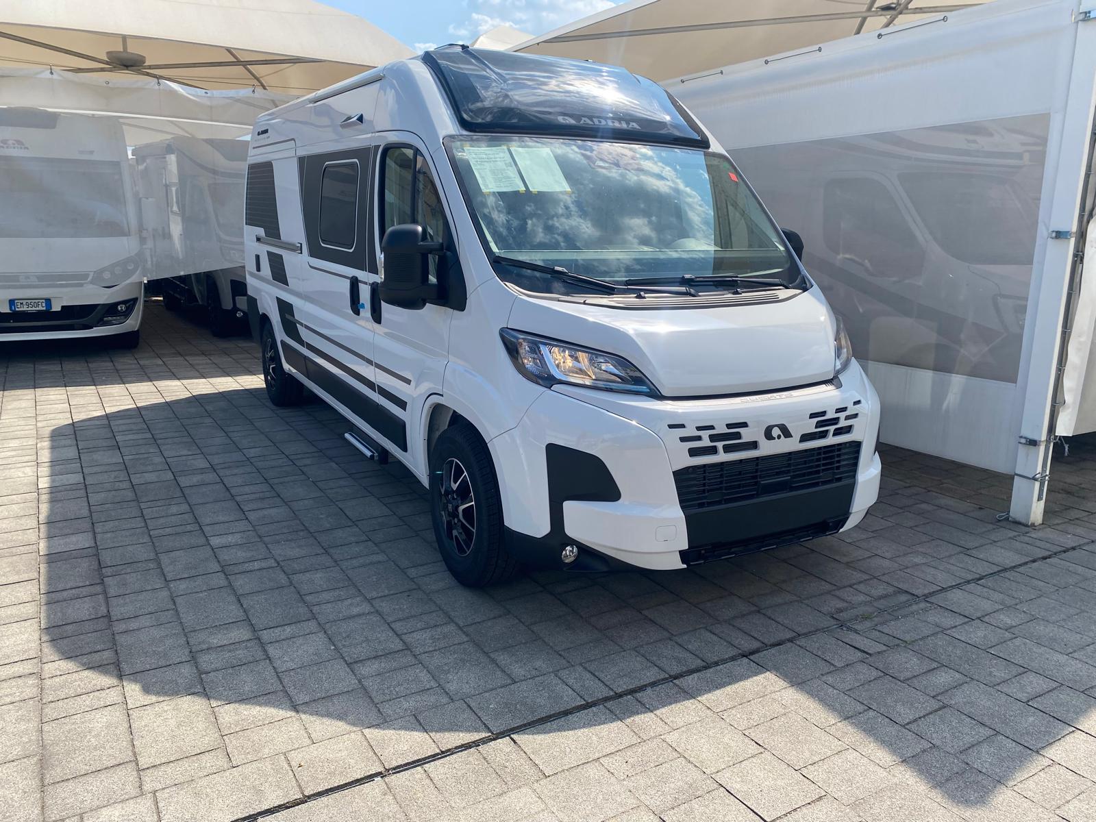 Adria Twin Supreme 600 SPB1